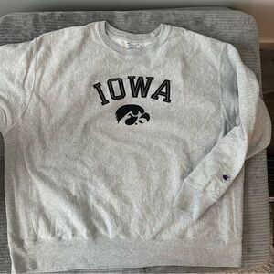Iowa Hawkeyes NCAA Champion Reverse Weave Crewneck size 3XL fits like XL-2XL